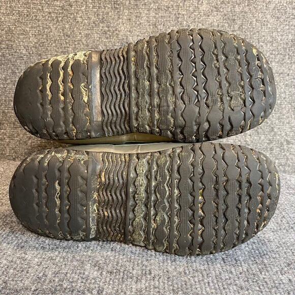 Bogs Youth Size 4 Pull On Snow Rain Boots Classic Stripe Gray Green - Picture 5 of 6